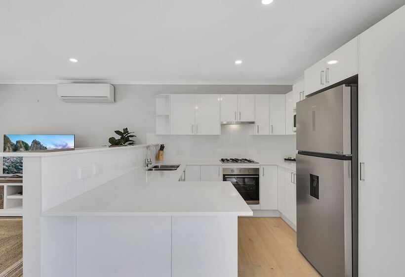 בית מלון כפרי Ingenia Holidays Middle Rock