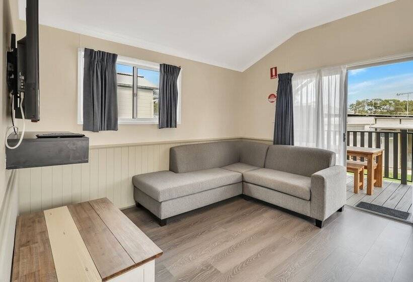 בית מלון כפרי Ingenia Holidays Middle Rock