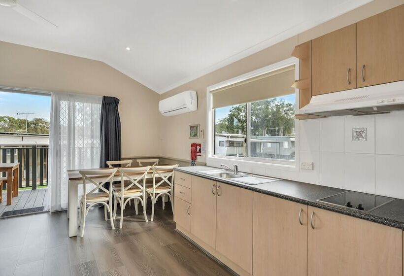 בית מלון כפרי Ingenia Holidays Middle Rock