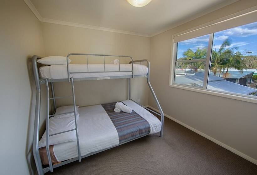 בית מלון כפרי Ingenia Holidays Middle Rock