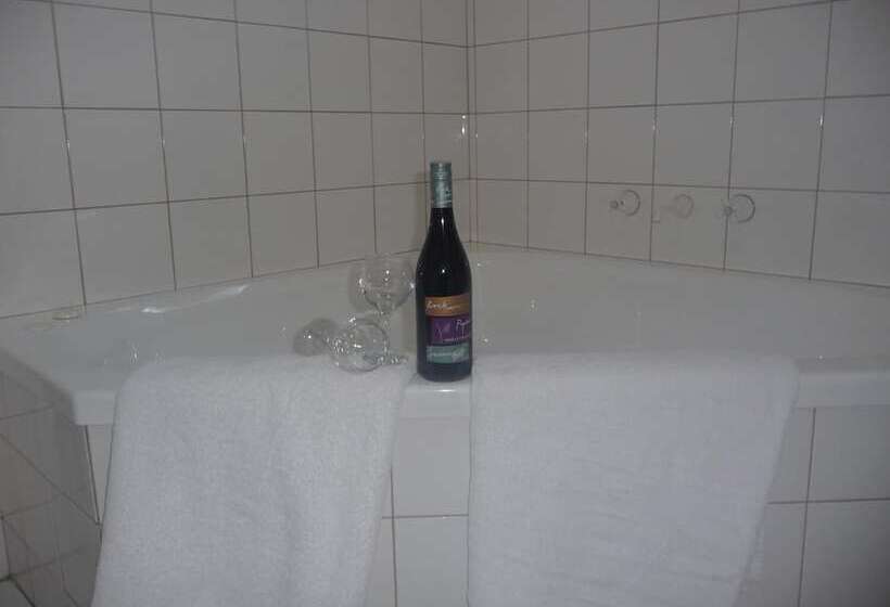 בית מלון כפרי Kangerong Holiday Park