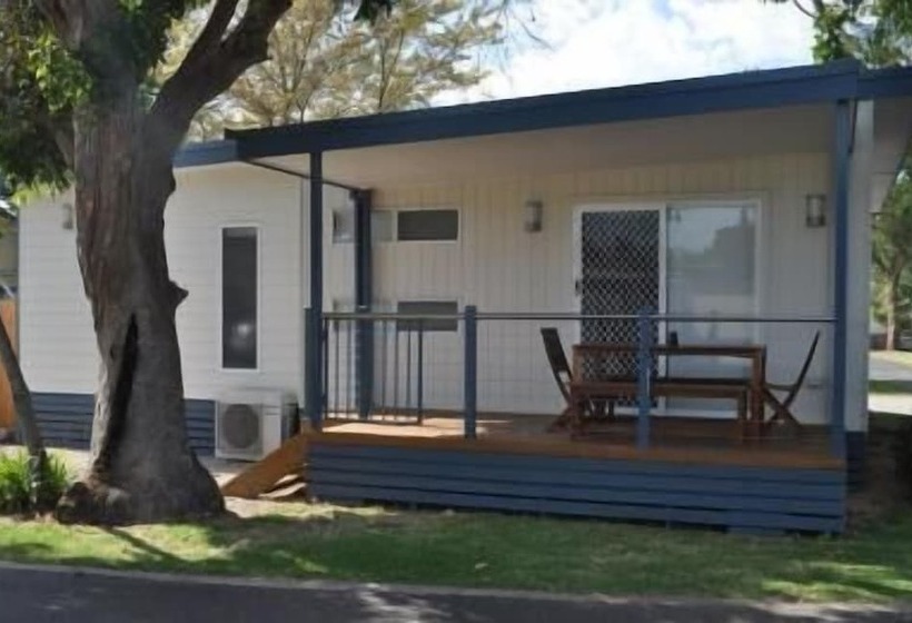 בית מלון כפרי Kangerong Holiday Park