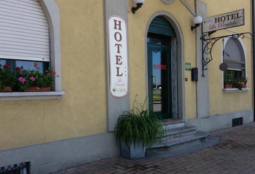 בית מלון כפרי La Pendola