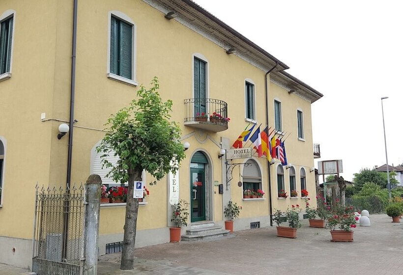 בית מלון כפרי La Pendola