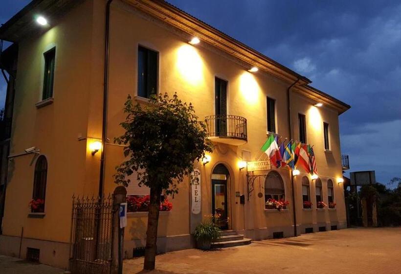 בית מלון כפרי La Pendola