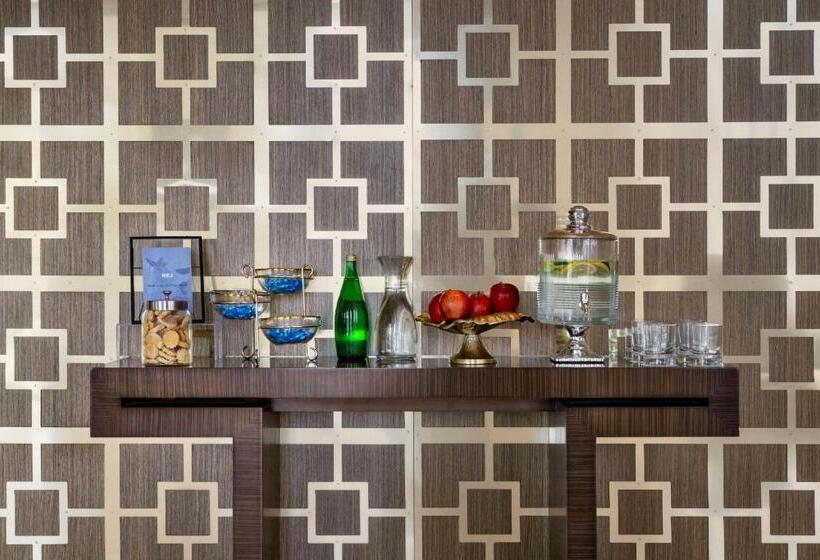 هتل Levatio Suites Muscat, A Member Of Radisson Individuals