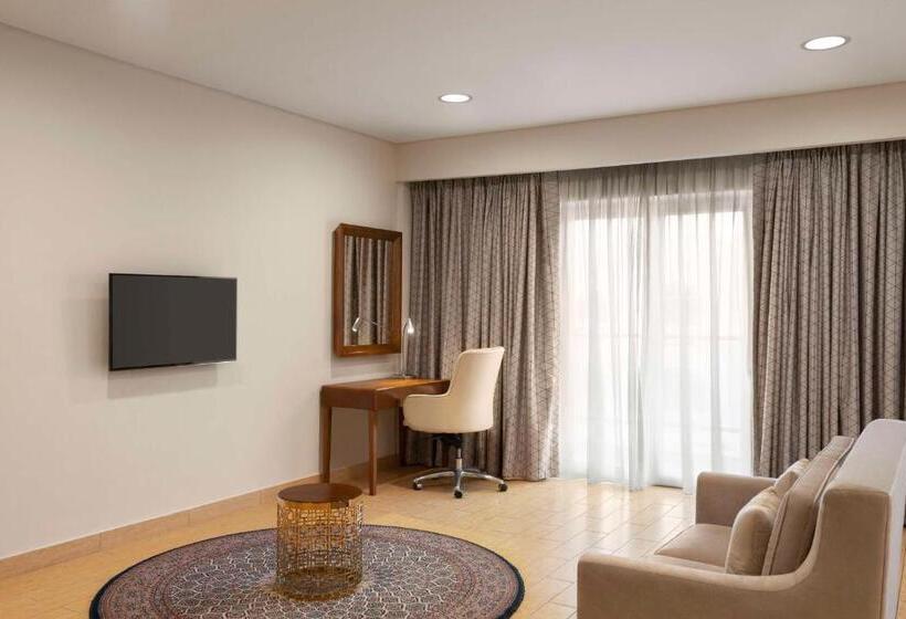 هتل Levatio Suites Muscat, A Member Of Radisson Individuals