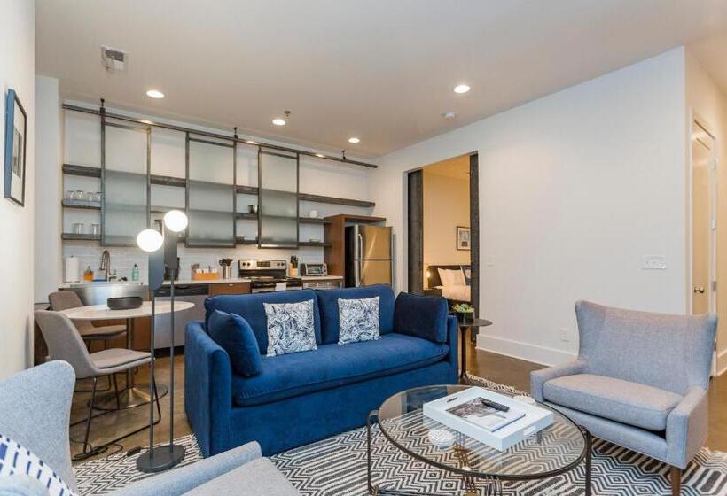 هتل Mint House At The Reserve  Nashville