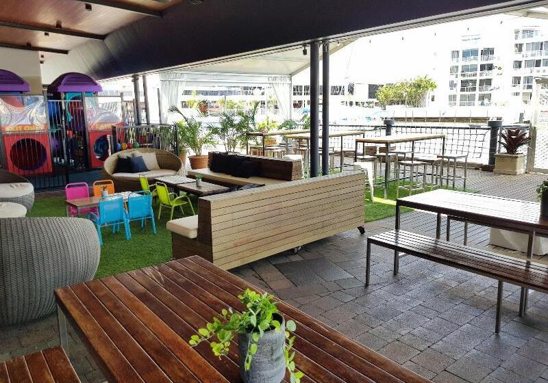 فندق Nightcap At Kawana Waters