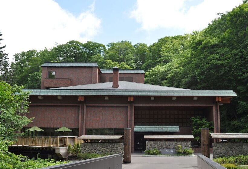 ホテル Niseko Konbu Onsen Tsuruga Moku No Sho