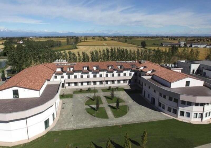 호텔 Novarello Resort & Spa