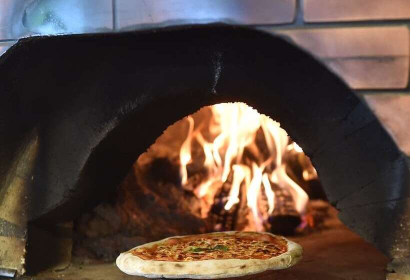 בית מלון כפרי Novarello Resort & Spa