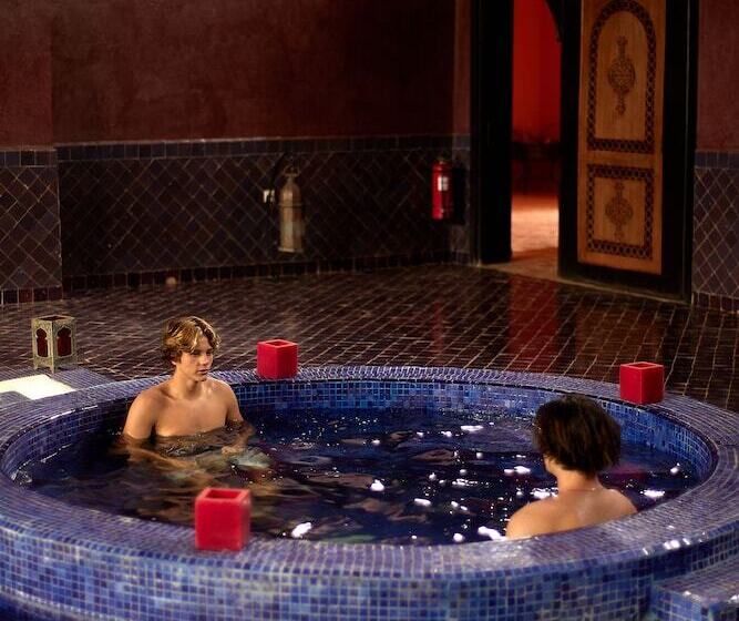 هتل Palais Masandoïa