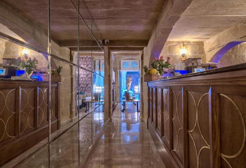 هتل Palazzo Consiglia Ik Collection