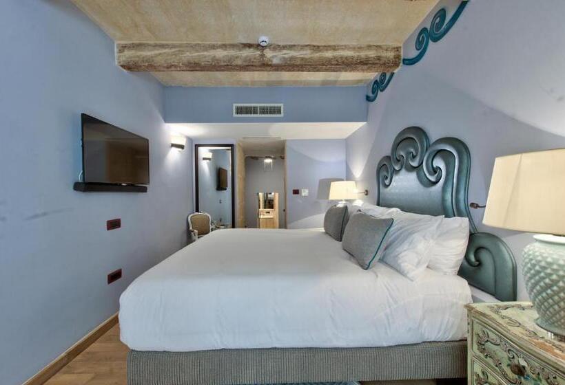 هتل Palazzo Consiglia Ik Collection