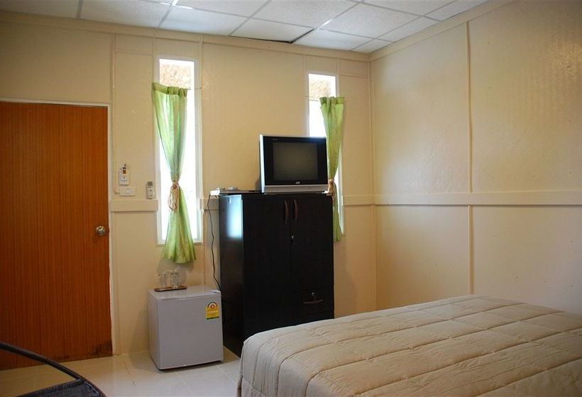 호텔 Phi Phi Beach Front Resort