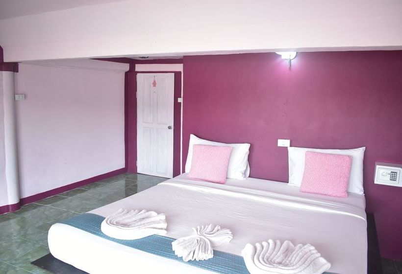 호텔 Phi Phi Beach Front Resort