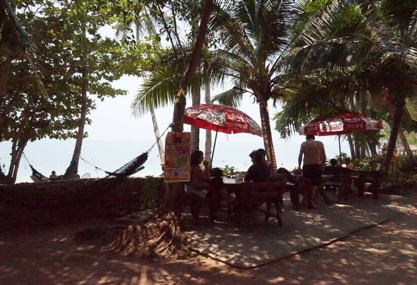 Отель Pine Bungalow