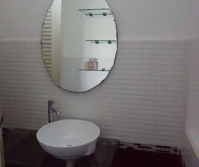 Отель Pine Bungalow