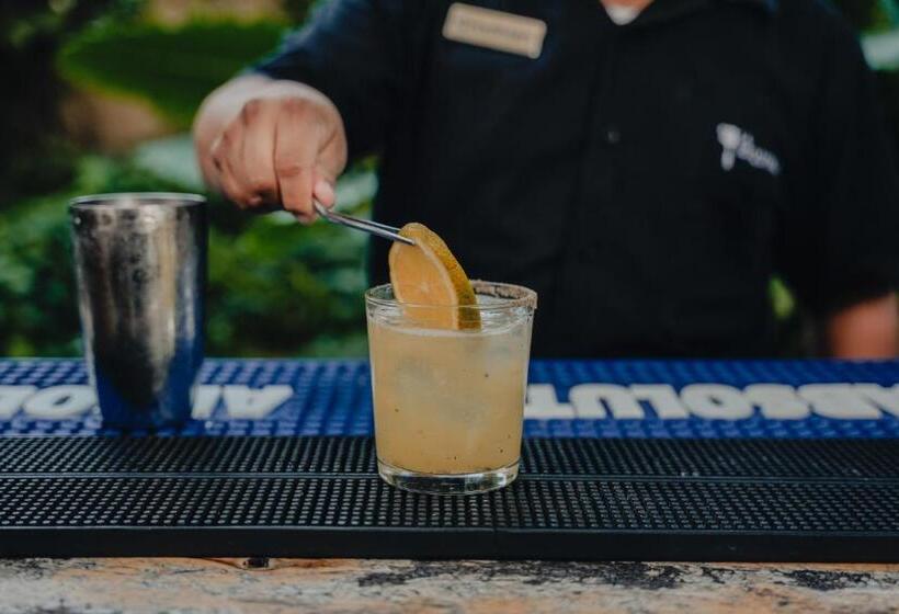 هتل Posada San Juan