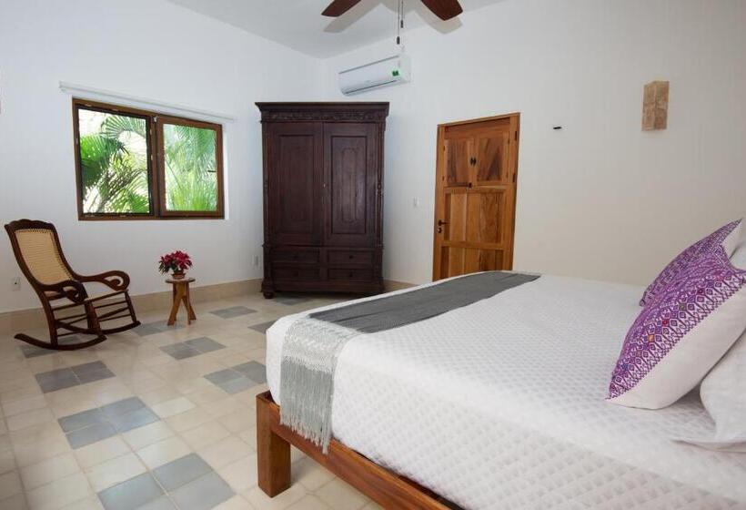 هتل Posada San Juan