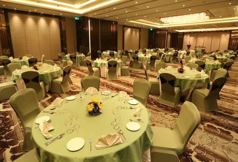 Pride Plaza Hotel, Aerocity New Delhi