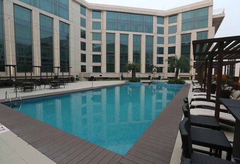 Pride Plaza Hotel, Aerocity New Delhi