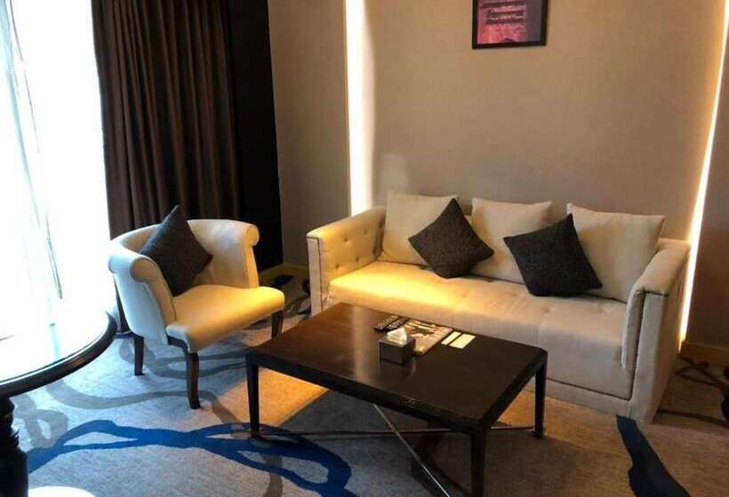 Pride Plaza Hotel, Aerocity New Delhi