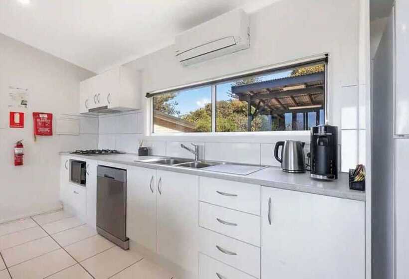 בית מלון כפרי Reflections Seal Rocks   Holiday Park