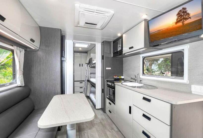 בית מלון כפרי Reflections Seal Rocks   Holiday Park