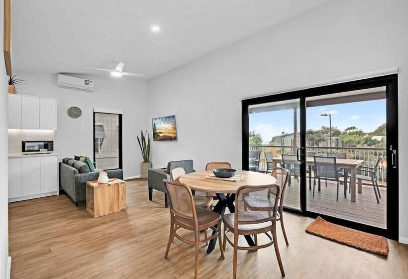 בית מלון כפרי Reflections Seal Rocks   Holiday Park