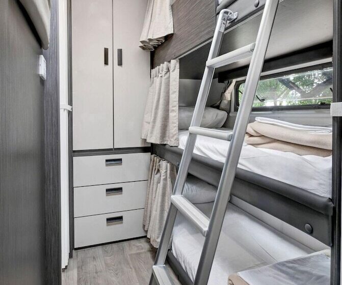 בית מלון כפרי Reflections Seal Rocks   Holiday Park