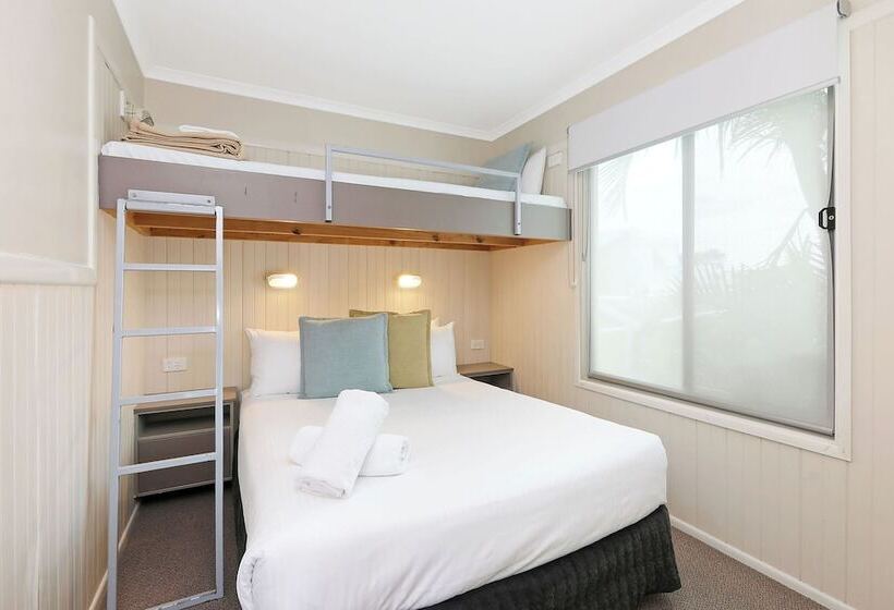 בית מלון כפרי Reflections Shaws Bay   Holiday Park