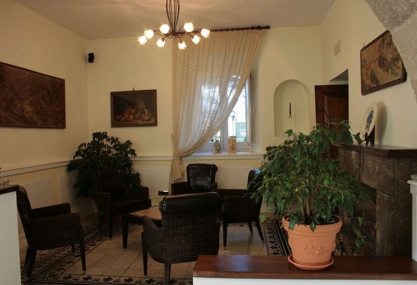 בית מלון כפרי Regis Resort & Wellness