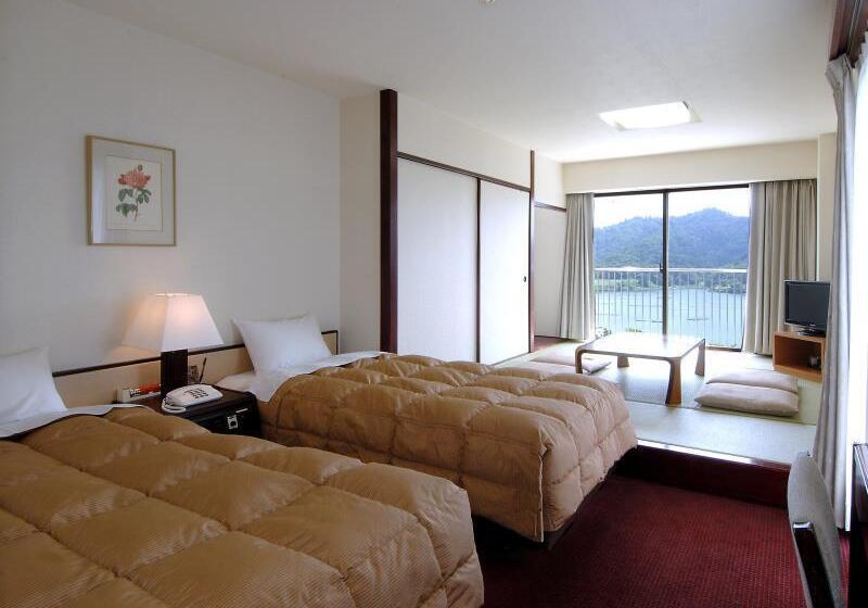 Отель Resorpia Kumihama