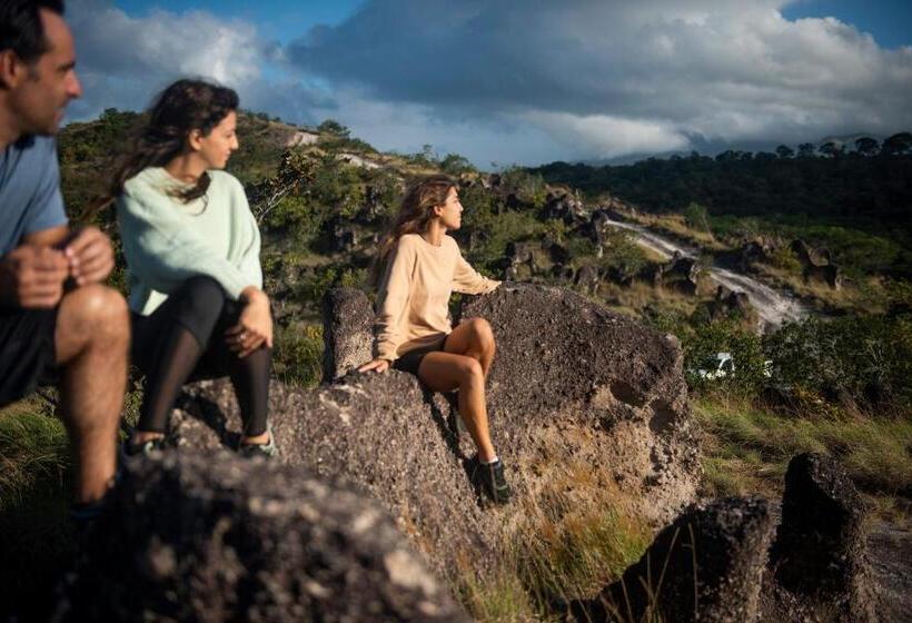 Rio Perdido Hotel & Thermal River