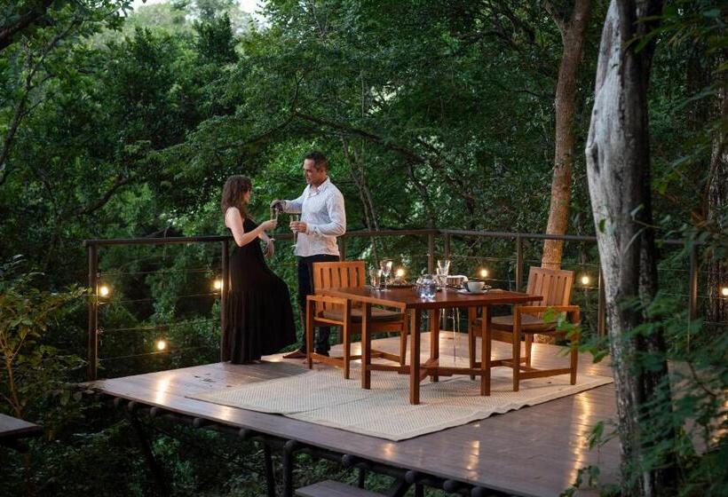 Rio Perdido Hotel & Thermal River