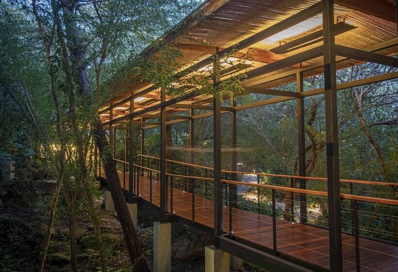 Rio Perdido Hotel & Thermal River