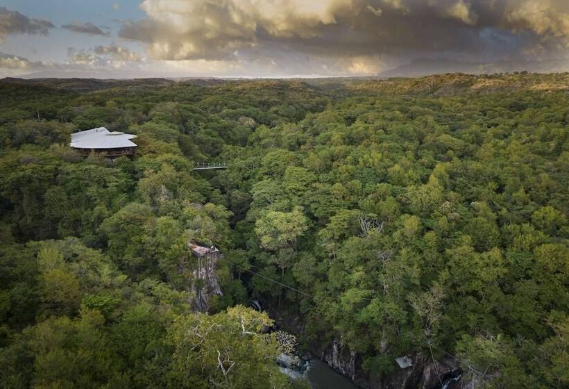 Rio Perdido Hotel & Thermal River