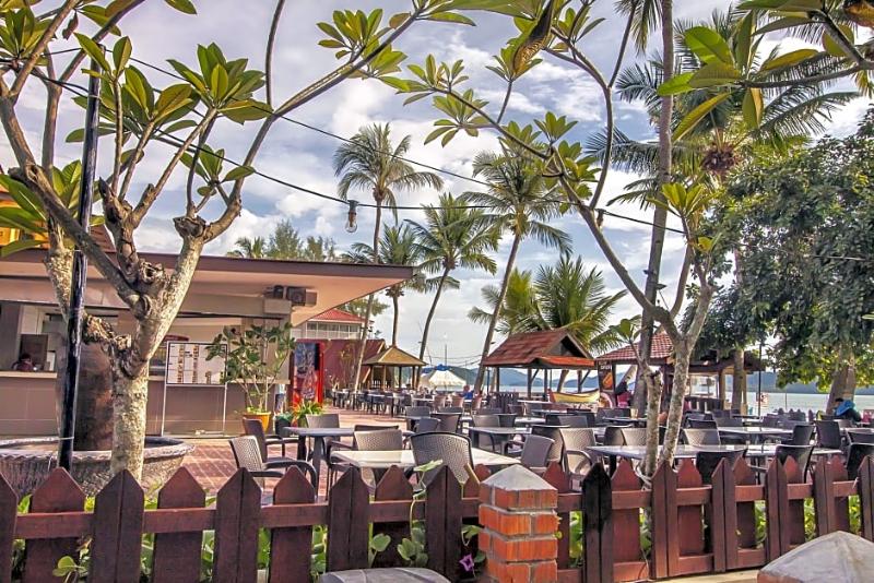 Отель Sandy Beach Resort Langkawi