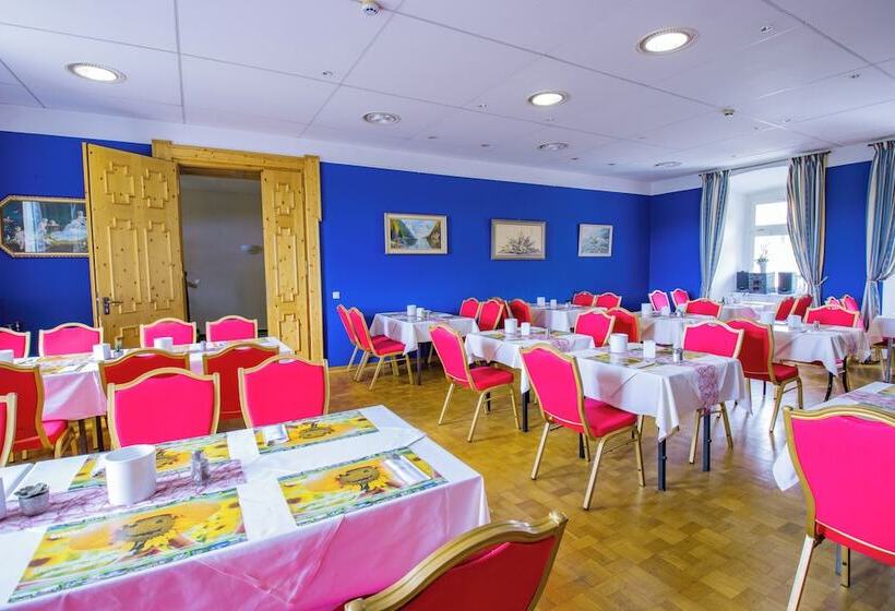 فندق Schloss Nebra