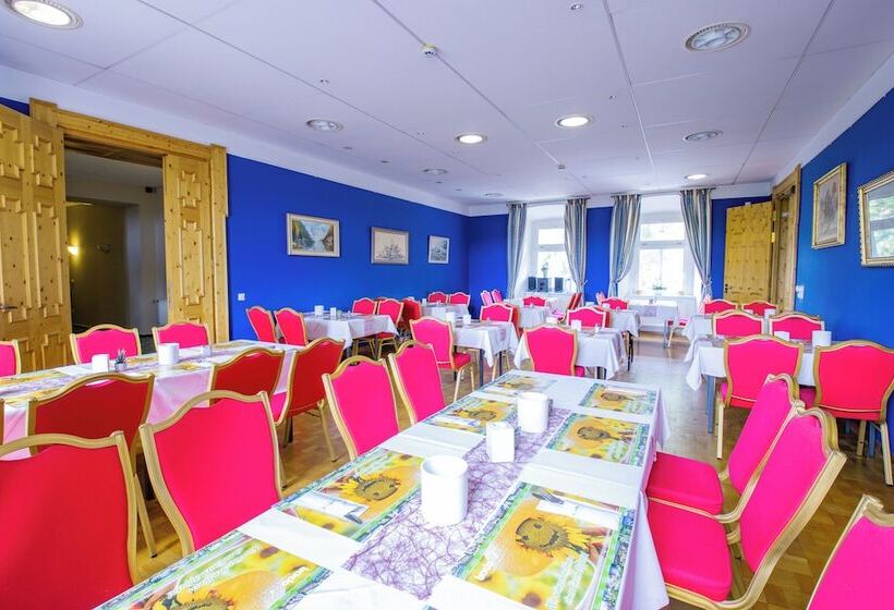 فندق Schloss Nebra