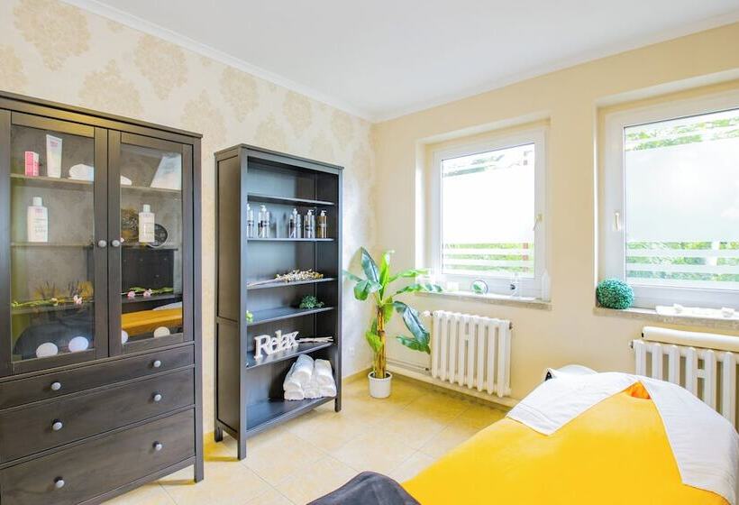 فندق Schloss Nebra