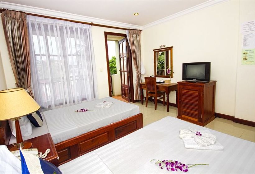 هتل Shadow Angkor Villa