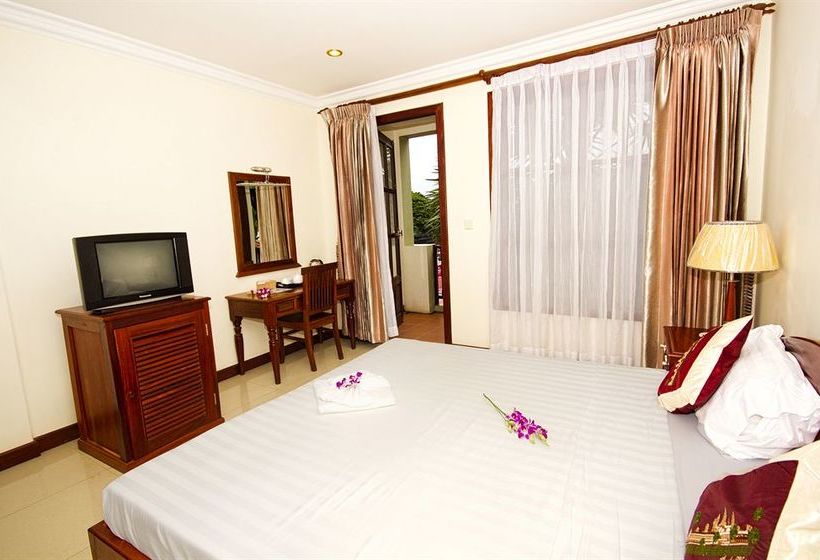 هتل Shadow Angkor Villa