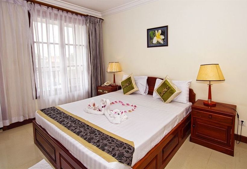 هتل Shadow Angkor Villa