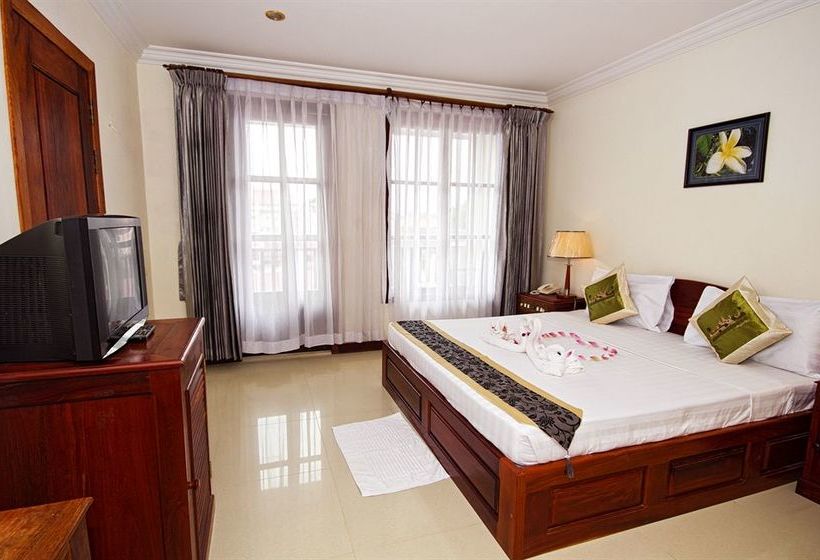 هتل Shadow Angkor Villa