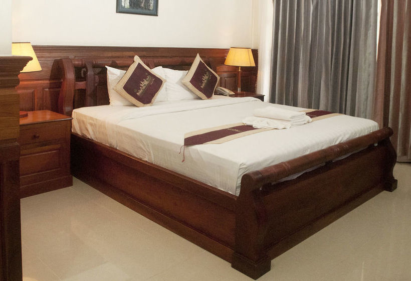 هتل Shadow Angkor Villa