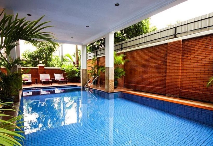 هتل Shadow Angkor Villa