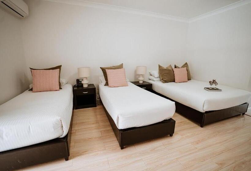 בית מלון כפרי The Lodge Jamberoo